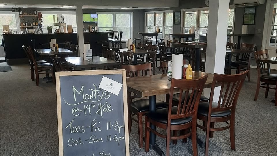 clubhouse restaurant
